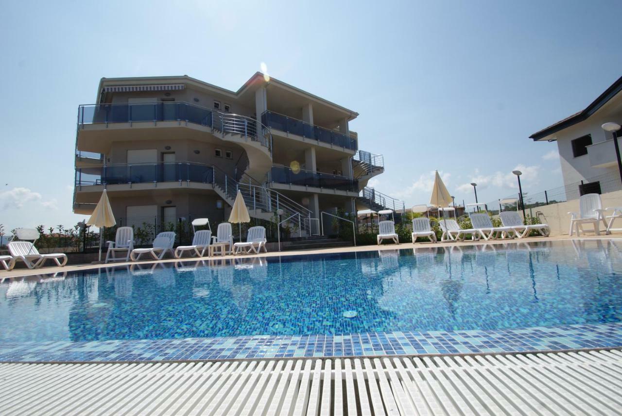 Laguna Lucente Apartment